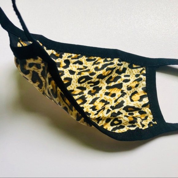 NEW Two Fun Washable Leopard & Floral Print Stretchy Fabric Face Masks Adult OS - Picture 4 of 10